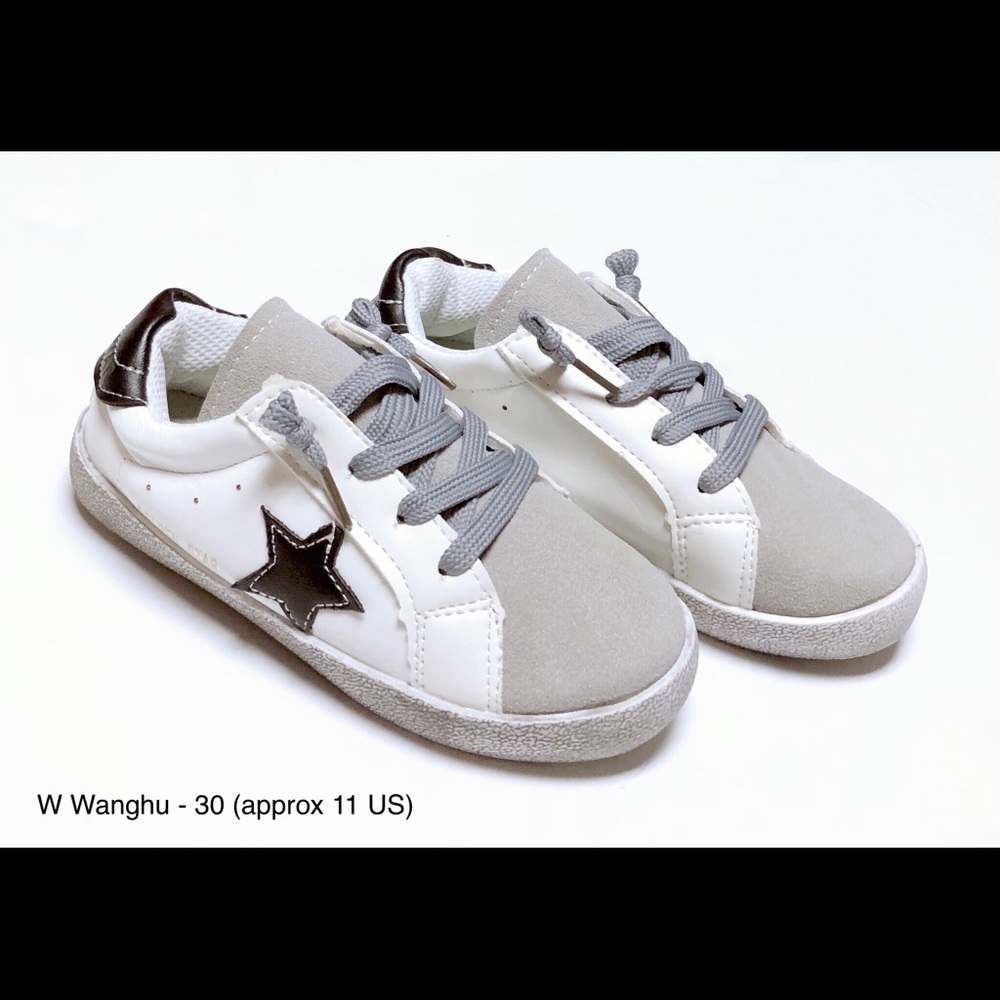 NWT Black & White Sneakers - 30 (11 US)